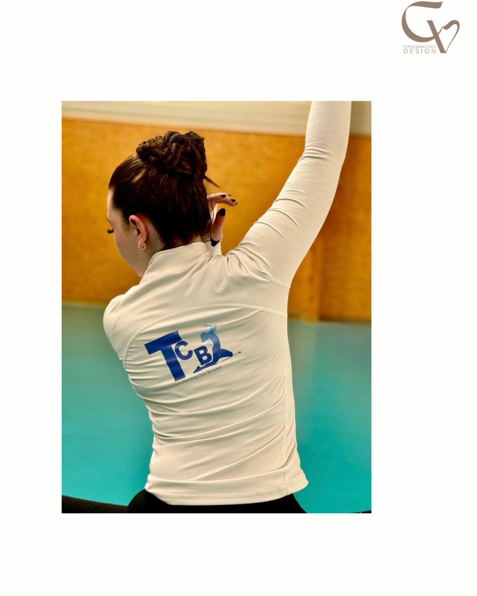 7. Pack personnalisé : sac de sport et veste